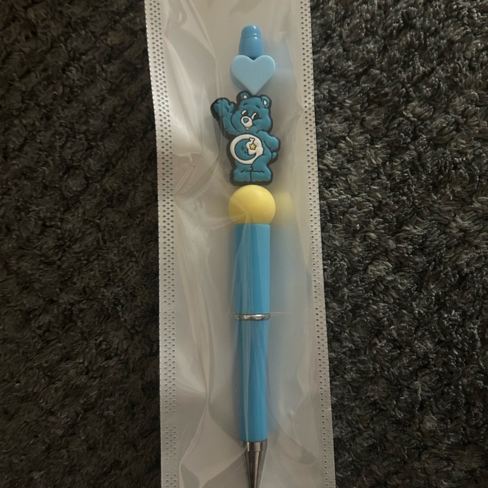 Hand Crafted Blue and Yellow Bedtime Bear pen